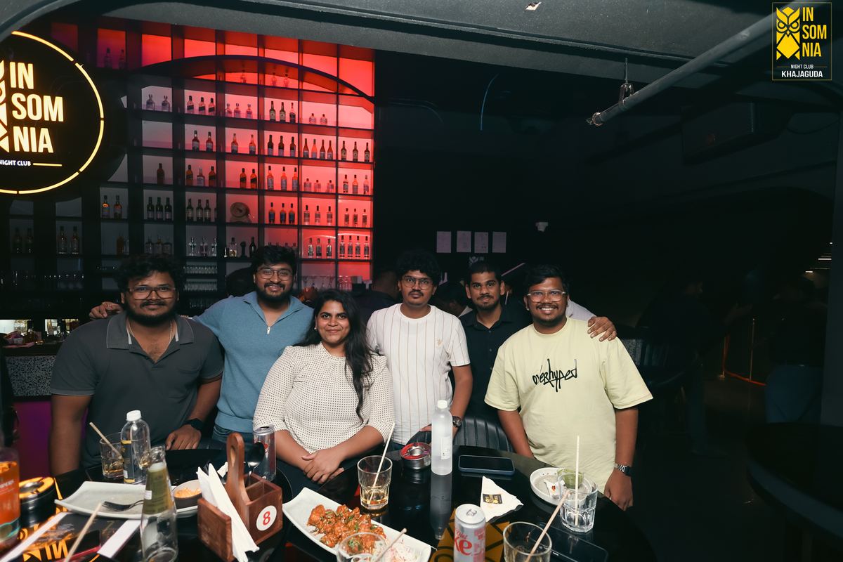 The crowd mid-set — Insomnia Night Club, Khajaguda, Hyderabad