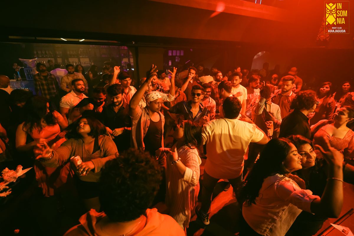 Dancing under the lasers — Insomnia Night Club, Khajaguda, Hyderabad